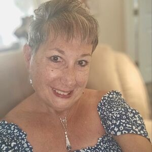 Meet your Posher, Toni Greenberg
